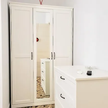 Dimora Prezioso - Affitti Brevi Italia 3* Monte SantʼAngelo